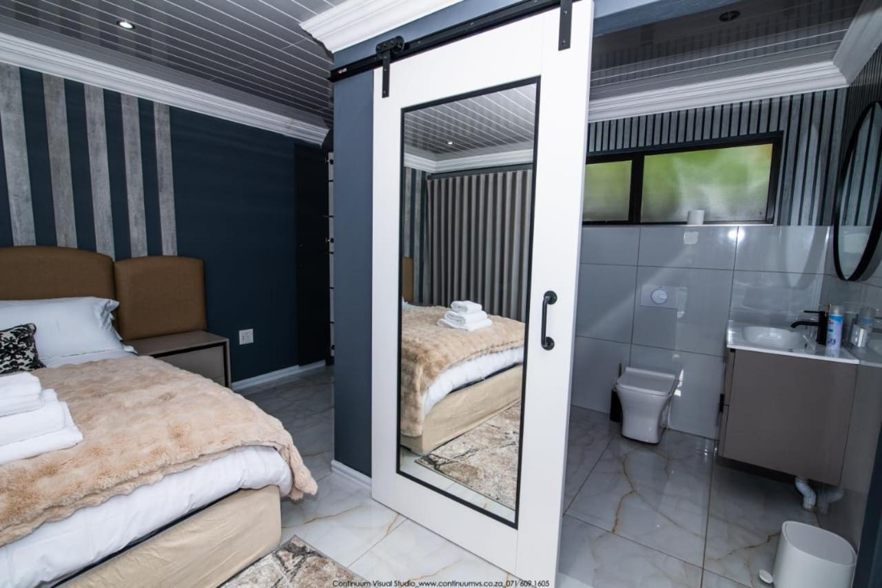 The Fine Line Lodge Pretoria-Noord Esterno foto