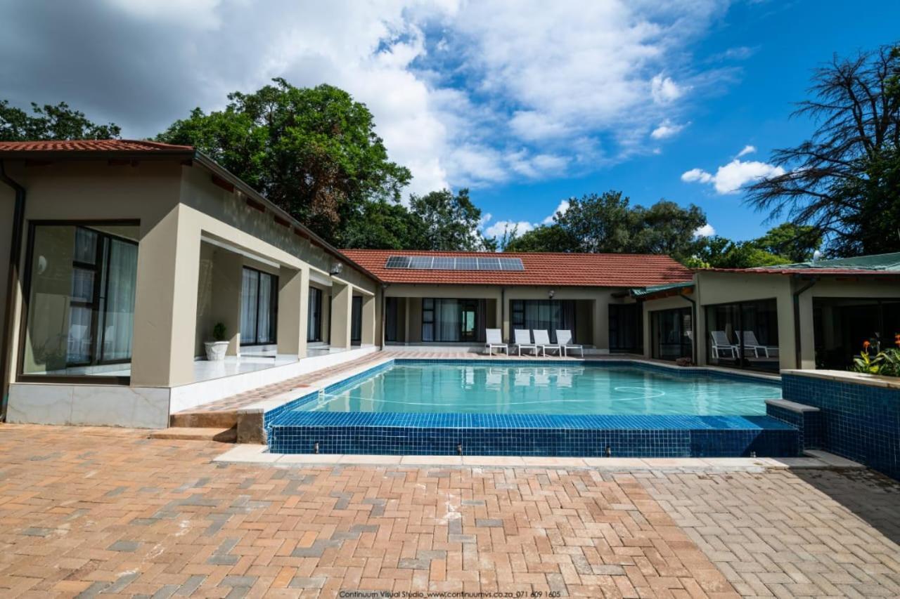 The Fine Line Lodge Pretoria-Noord Esterno foto