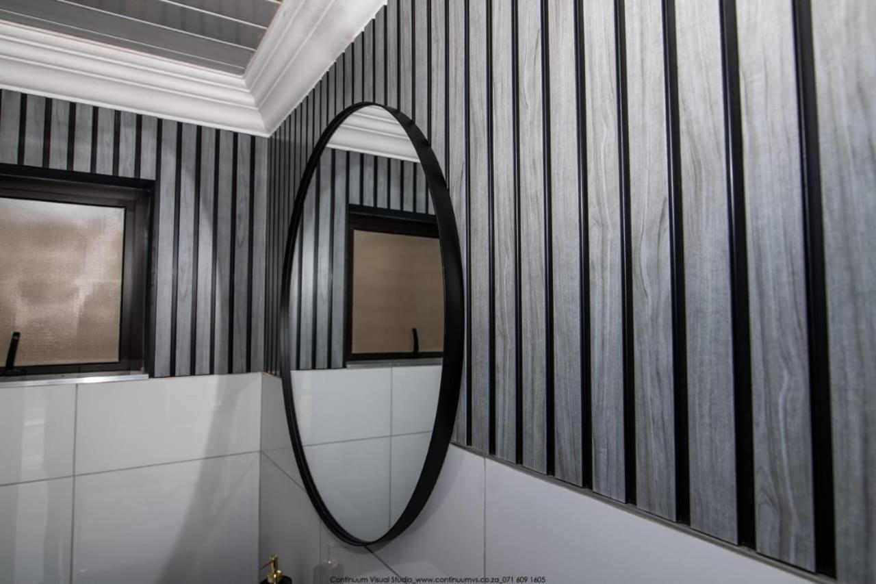 The Fine Line Lodge Pretoria-Noord Esterno foto